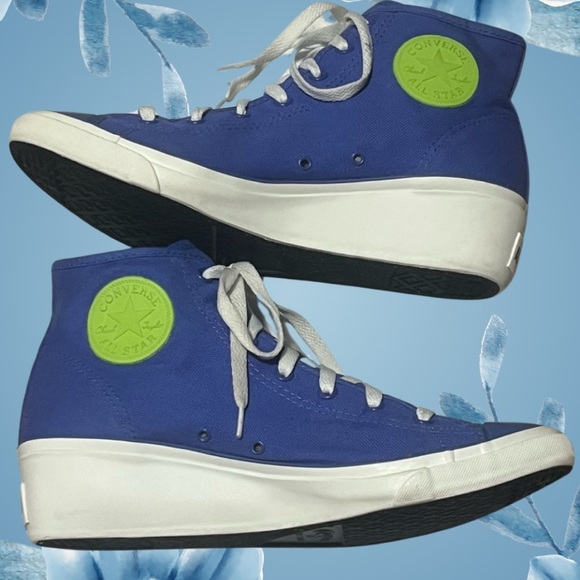 FINAL SALEConverse Chuck Taylor All-Star Blue High-Top Women's Sneakers, Size 10 - Picture 3 of 8